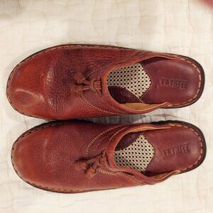 Born Brown/Tan Pebble Leather Clogs - Size 7